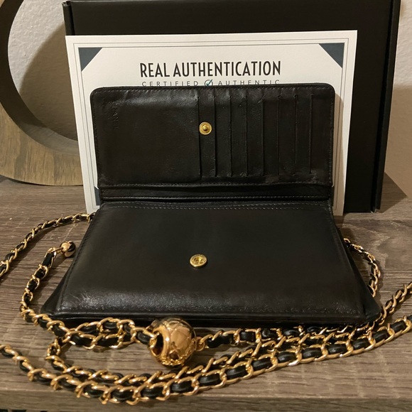 🖤 🔱Chanel Camellia Quilted Wallet Chain Pearl Crush Crossbody - Picture 5 of 10